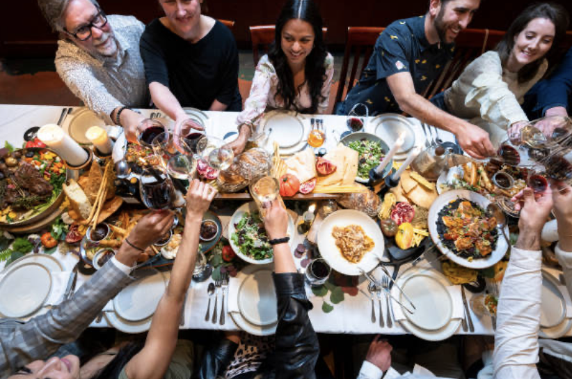 (Varía según la zona de Southlake) Solteros | Mixto, mayores de 55 años | Cena de convivencia los jueves | Greg Reynolds