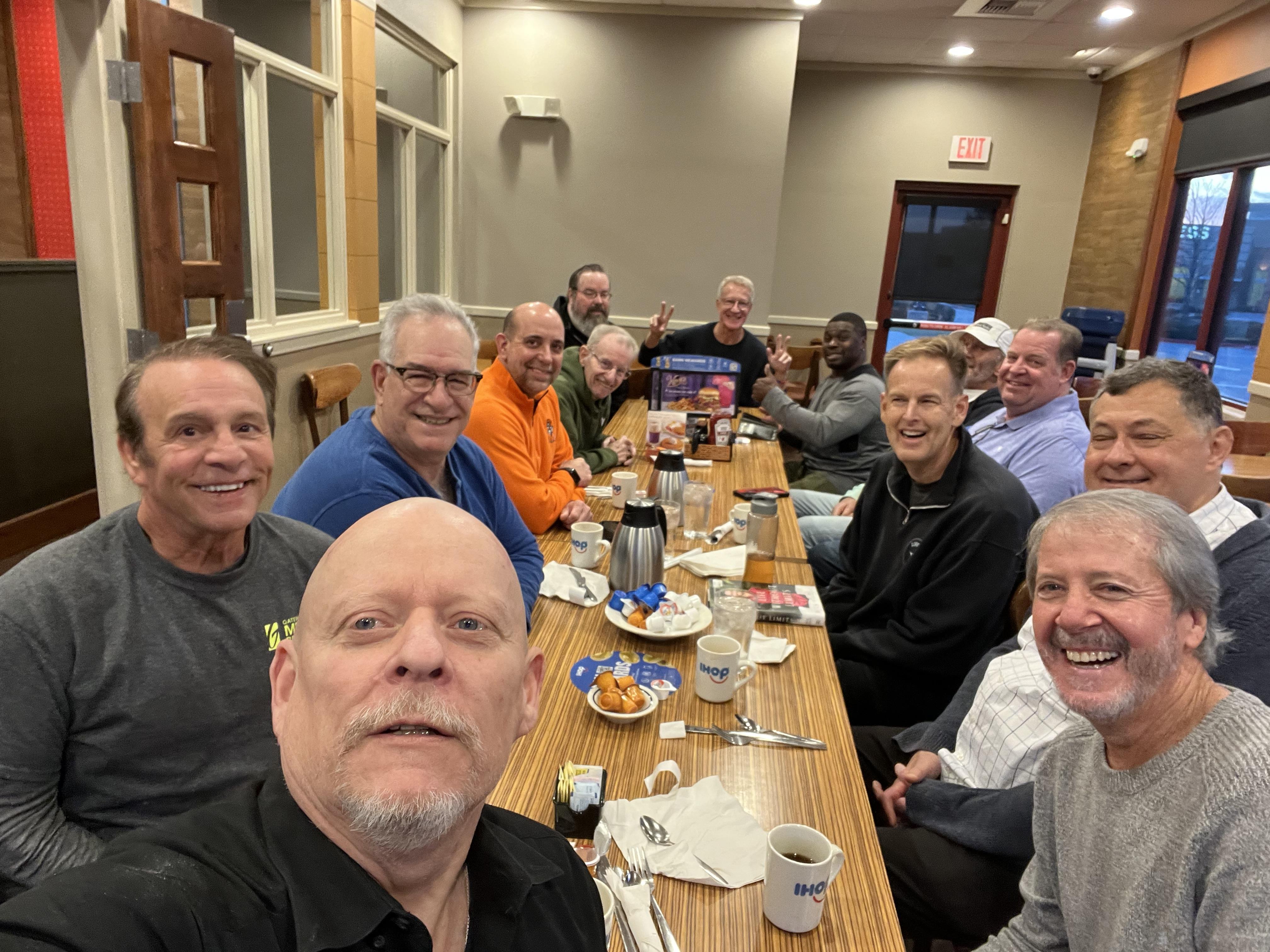 Hombres | Todas las edades | Breakfast Brothers | Jim Sharp y Bob Bajula